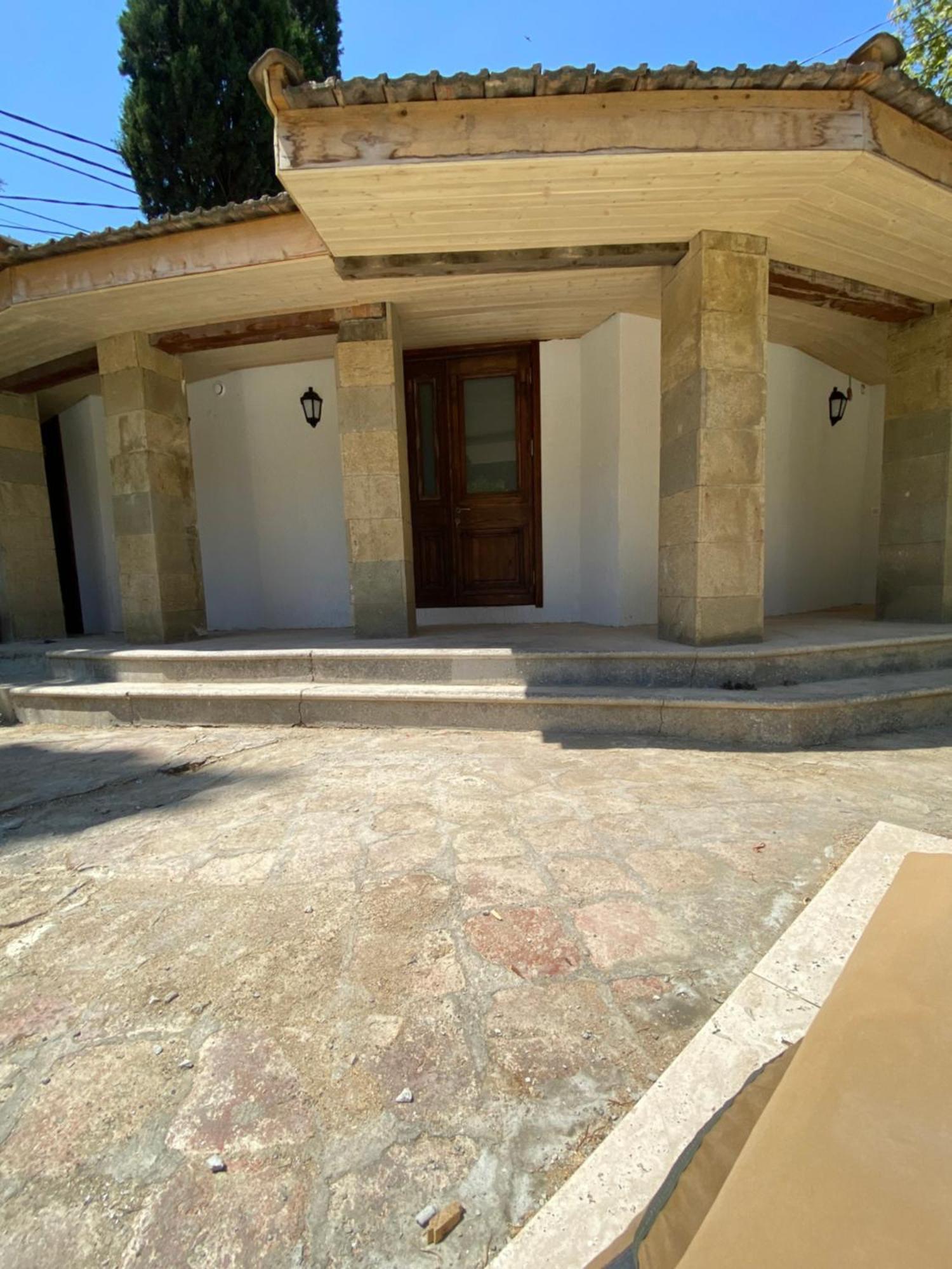Вилла Rare House With Garden Тбилиси Экстерьер фото